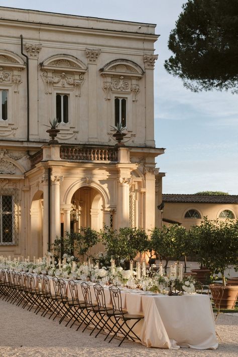 A Timeless Italian Wedding in Rome - The Lane Tuscan Italian Wedding Theme, Wedding Venue Italy Aesthetic, Big Italian Wedding, Estate Wedding Reception, Outdoor Wedding Italy, European Villa Wedding, Italian Country Wedding, Wedding Flowers Classic, Old Classic Wedding