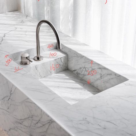 Marble Sink, Australian Interior Design, Interior Design Awards, Elegant Bathroom, Cheap Decor, Minimalist Interior, Cheap Home Decor, 인테리어 디자인, Bathroom Interior Design