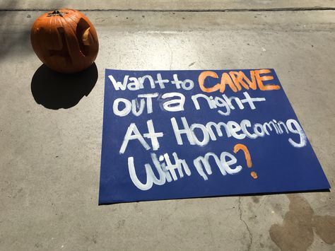 Pumpkin Patch Halloween Homecoming Proposal Halloween Homecoming Proposal, Halloween Dance Asking Ideas, Halloween Promposal, Proposal Ideas Halloween, Halloween Dance Proposal Ideas, Halloween Dance Poster Ideas, Proposal Ideas Aesthetic, Hoco Promposal, Cute Proposals