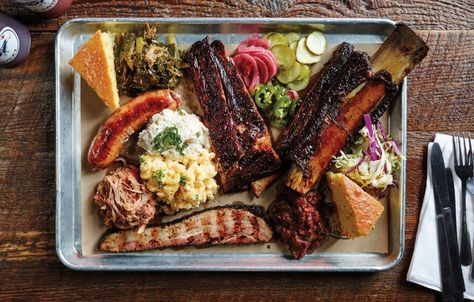 BBQ Joints to Visit in 2016= The new world of American BBQ is now bigger, bolder, and dare we say, better. Barbeque Sides, Poutine Recipe, Barbecue Recipes Grill, American Bbq, Vegetarian Grilling, Bbq Plates, Summer Barbeque, Organic Cooking, Vegan Grilling