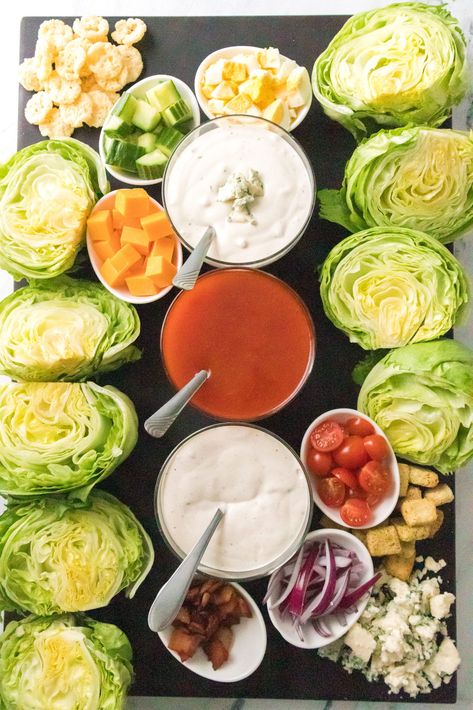 This Classic Wedge Salad Board is a great option to use when entertaining. Classic Wedge Salad, Wedge Salad Recipe, Salad Board, Salad Options, Salad Prep, Wedge Salad, Christmas Eve Dinner, Bleu Cheese, Summer Lunch