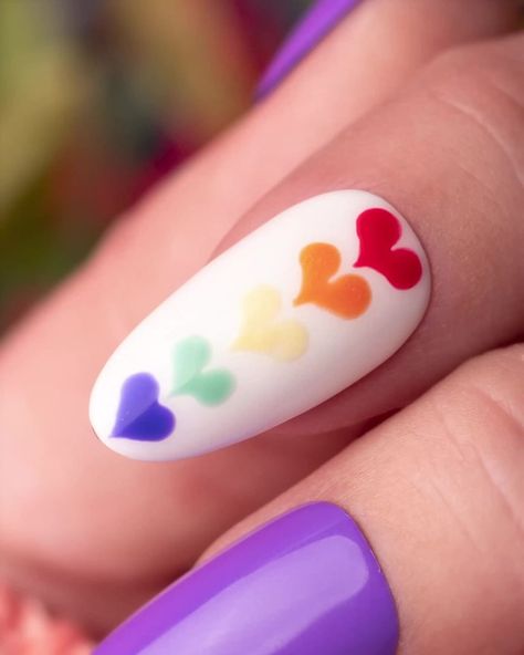 Pride Fingernails, Minimalist Pride Nail Art, Nails For Pride Month, Pride Gel Nails, Pride Month Nails Acrylic, Nail Art Pride, Pride Nail Ideas, Subtle Pride Nails, Pride Manicure