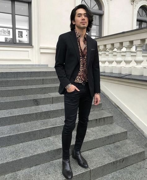 Casual Outfit Man, New Years Eve Outfits Men, Rocker Style Men, Botas Outfit, Indie Men, Rock Star Outfit, Rockstar Aesthetic, 30 Outfits, Men With Street Style