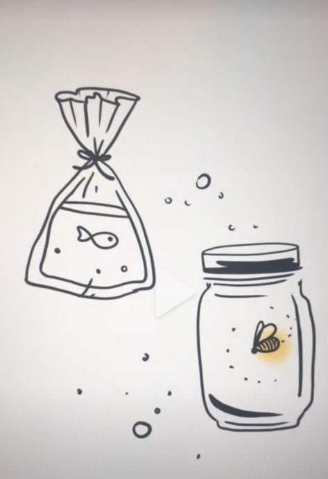 Easy Drawings Tattoo, Bee Jar, Piercing Simple, Best Friend Matching, Tattoo Meaningful, Maching Tattoos, Matching Friend Tattoos, Fish Bag, Bestie Tattoo