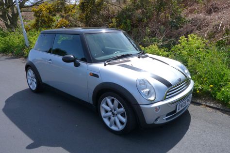 Grey Mini Cooper, 2014 Mini Cooper Countryman, Cowboy Outfit For Men, Silver Mini Cooper, 2007 Mini Cooper, Cowboy Outfit, Mini Cooper 2014, 2005 Mini Cooper, Luxury Helicopter