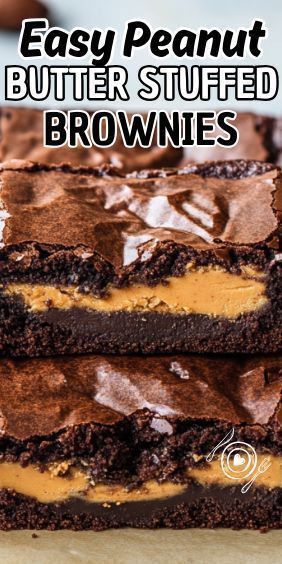 Easy Peanut Butter Stuffed Brownies Stuffed Brownies, Peanut Butter Bars Recipe, Peach Pound Cakes, Easy Carrot Cake, Butter Brownies, Chocolate And Peanut Butter, Peanut Butter Filling, Peanut Butter Bars, Peanut Butter Brownies