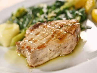 Grilled Tuna Recipe With Honey Mustard Marinade Grilled Tuna Recipes, Fresh Tuna Recipes, Marinated Tuna Steak, Honey Mustard Marinade, Grilled Tuna Steaks, Tuna Fish Recipes, Tuna Steak Recipes, Grilled Tuna, Tuna Steak