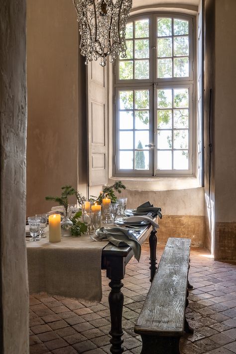 Chateaux Interiors, Country Home Magazine, My French Country Home, French Country Home, French Country Dining, French Living, French Christmas, Home Magazine, French Chateau