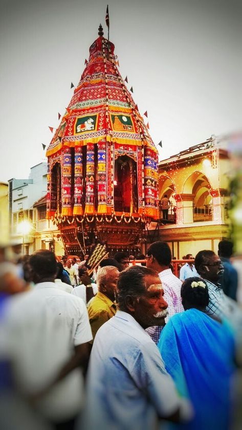 And this happened exactly on the ‪World Heritage Day‬. Strange coincidence? In 2015, Big temple chariot festival was held after 100 years. It World Heritage Day, Big Temple, Temple Festival, Heritage Day, Rath Yatra, Visit Places, Radha Krishna Wallpaper, Folk Dance, Indian Art