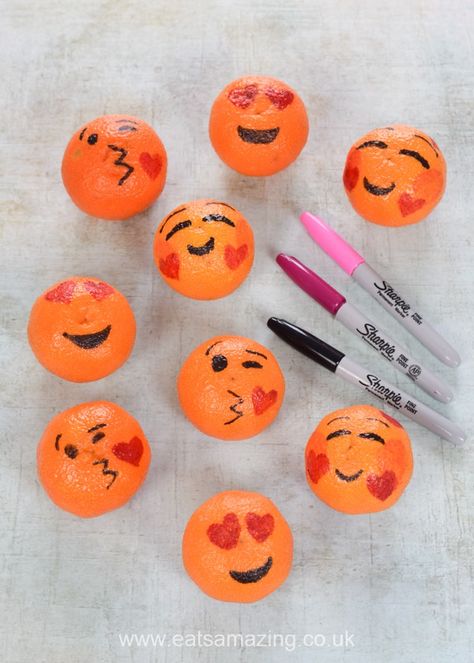 How to make love emoji oranges -cute fun and healthy Valentines food for kids Healthy Valentines Treats For School, Valentines Food For Kids, School Party Snacks, Healthy Valentines Treats, Amaranth Recipes, Valentines Party Food, Love Emoji, Teaching Emotions, Fruit Hampers