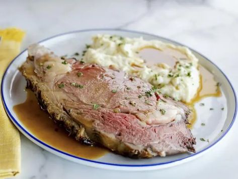 Boneless Prime Rib Recipe, Brown Sugar Coffee, Ree Drummond Recipes, Prime Rib Roast Recipe, Roasted Shallots, Boneless Ribs, Cream Gravy, Holiday Roasts, Prime Rib Recipe