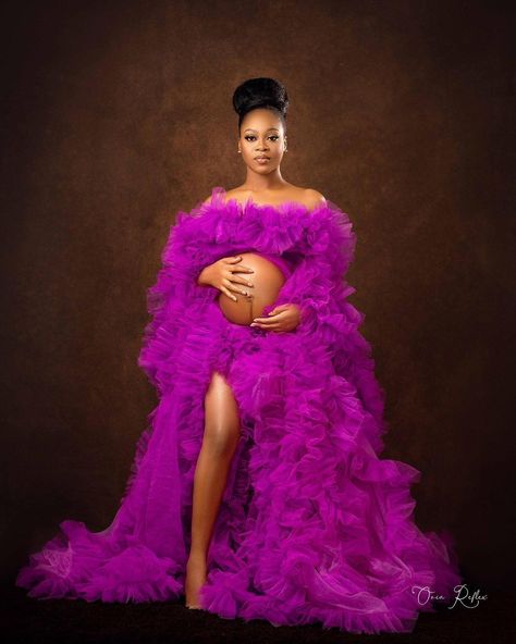 Maternity Shoot Outfit, Dresses For Photoshoot, Tulle Maternity Dress, Maternity Evening Dress, Couple Pregnancy Photoshoot, Maternity Photoshoot Outfits, Maternity Photoshoot Poses, Maternity Shoot Ideas, Maternity Picture