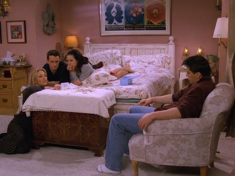 Monica And Joey, Friends Season 3, Friends Monica, Monica Friends, Friends Apartment, Monica And Chandler, 90s Tv Show, Friends Episodes, Friends Cast