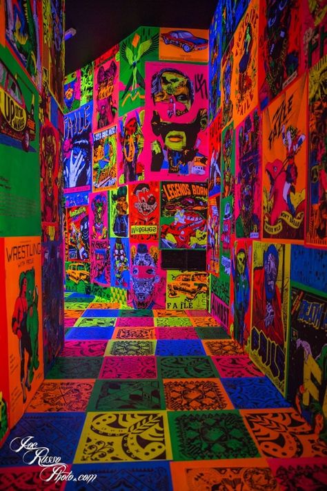 Collage Exhibition, Visuell Identitet, Brooklyn Museum, Trippy Wallpaper, Juxtapoz Magazine, Wallpaper Tumblr, Neon Aesthetic, Picture Collage Wall, Band T Shirts