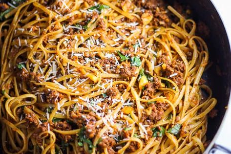 Simple Beef Linguine Pasta with Parmesan and Basil - Cooking Video Episode #7 Easy Beef Pasta, Basil Beef, Linguine Recipes, Linguine Pasta, Beef Pasta, Tasty Kitchen, Recipe Community, Easy Beef, Homemade Pasta