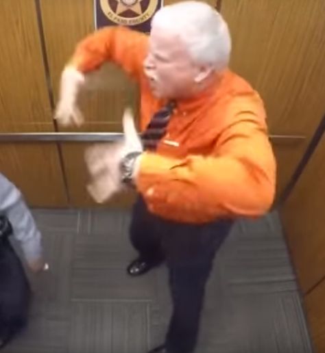 Deputy's 'Whip/Nae Nae' Elevator Dance Is Unforgettable | HuffPost People Dancing In Elevator, Whip And Nae Nae, Whip Nae Nae, Country Line Dancing, Nae Nae, Learn To Dance, Line Dancing, Superman, Dancing