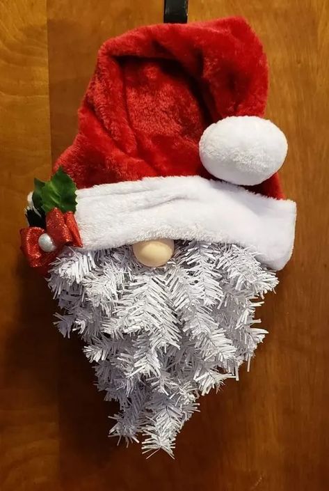 100+ Super Cute Gnome Crafts for Easter Through Christmas - Holidappy Crafts For Easter, Gnome Crafts, Handmade Christmas Crafts, Christmas Decorations Diy Outdoor, Gnomes Crafts, Holiday Crafts Christmas, Crafts Christmas, Christmas Ornament Crafts, Christmas Crafts Decorations