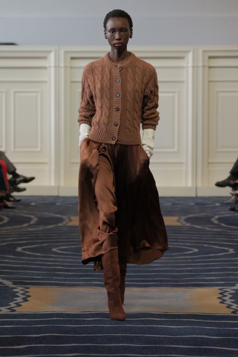 Alejandra Alonso Rojas Fall 2024 Ready-to-Wear Runway, Fashion Show & Collection Review [PHOTOS] New York Fall, Winter Mode, Fabulous Clothes, Knitwear Fashion, Fashion Show Collection, Knit Fashion, Fall 2024, Business Fashion, New York Fashion Week