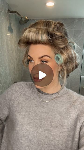 Ashley Paige on Instagram: "tips for using velcro rollers 🤍 how i get a blowout to last! #rollers #velcrorollers #blowout #blowoututorial #hairtutorials #hairtips #foryou #rachelgreenhair #rachelgreen" How To Hair Rollers How To Use, Blow Dry Hair Rollers, Best Rollers For Hair, Roller Sets For Long Hair, Hair Rollers For Shag, Heat Roller Curls, Blowout With Rollers Tutorial, Self Blowout Hair, Medium Length Hair Rollers