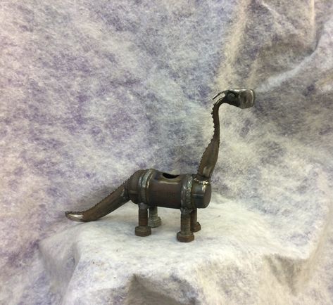 Welded Dinosaur, Dinosaur Planter, Welding Ideas, Dinosaurs Figures, Welding Art, Iron Art, Scrap Metal, Welding Projects, T Rex