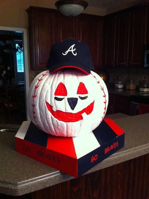 Atlanta Braves fan pumpkin Baseball Pumpkin Carving Ideas, Baseball Pumpkin Painting, Baseball Pumpkins Ideas, Country Pumpkin Painting Ideas, Baseball Pumpkin, Book Pumpkins, Baseball Crafts, Pumpkin Contest, Hallowen Ideas