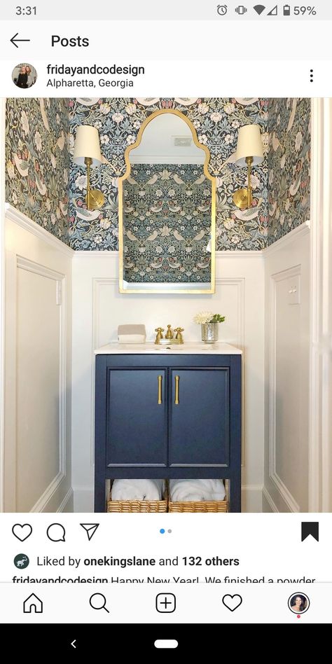 Morris Wallpaper Bathroom, Small Bathroom Ideas Apartment, Wallpaper Bathroom Ideas, Small Half Bathroom, Bathroom Ideas Aesthetic, Small Downstairs Toilet, Bathroom Ideas Apartment, Bathroom Ideas Master, William Morris Wallpaper