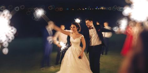 How To Harness The Powerful Lunar Magic Of The Moon Phase Closest To Your Wedding Ceremony, According To Astrology Moon Phase Wedding, Full Moon Wedding, Spiritual Ceremony, Moon Stages, Full Moon Phases, Lunar Energy, Lunar Magic, Human Body Unit, Space Activities