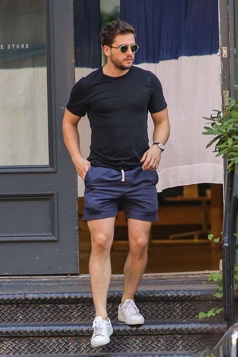 Men's casual summer outfits with shorts above the knee shorts Summer Outfits With Shorts, Summer Outfits For Men, Outfits With Shorts, Vacation Outfits Men, Above The Knee Shorts, Outfits Men Streetwear, Knee Shorts, Mens Shorts Outfits, Men Casual Summer