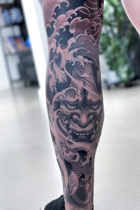 Japanese Leg Tattoo, Koi Tattoo Sleeve, Japanese Tattoos For Men, Oni Tattoo, Tattoo Japanese Style, Hannya Mask Tattoo, Tattoo Floral, Full Leg Tattoos, Tattoo Japanese