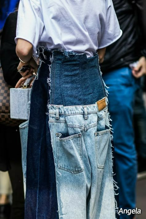 Looks Jeans, Afrikaanse Mode, Denim Inspiration, Denim Ideas, Paris Fashion Week Street Style, Denim On Denim, Denim Diy, Outfit Jeans, Feminine Fashion