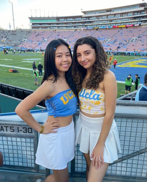 Ucla Football, Football Outfit, Game Outfit, Football Game Outfit, Dream College, Cheerleading Outfits, Dream School, Football Football, Tube Tops