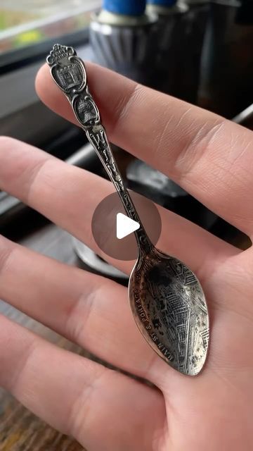 Spoon Rings Diy Tutorials, Cutlery Jewellery, Vintage Spoon Jewelry, Fork Ring, Spoon Craft, Silver Spoon Jewelry, Cutlery Art, Tiny Spoons, Vintage Forks