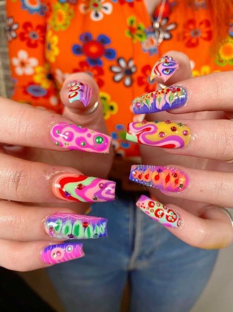 Colorful Crazy Nails, Wacky Nail Art, Psychodelisch Nails, Bright Colourful Nails, 70s Theme Nails, Maximalist Nail Art, Groovy Nails Acrylic, Bold Acrylic Nails, Disco Nail Art