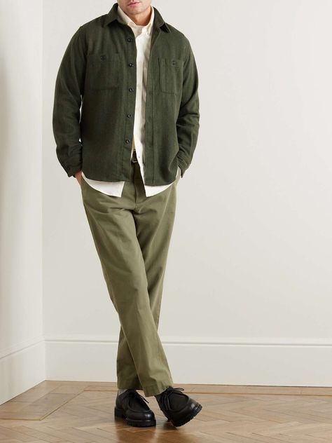 Green Corduroy Jacket Outfit Men, Warm Tone Outfits, Green Jacket Outfit, Company Uniform, Southern Outfits, Dad Fashion, Winter Outfits Men, Mens Fashion Casual Outfits, Layering Outfits