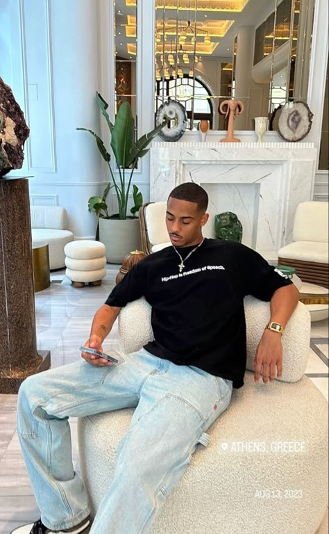 Simple Streetwear, Keith Powers, Dapper Outfit, Mens Smart Casual Outfits, Streetwear Outfit Ideas, Guy Fits, Black Men Haircuts, Black Men Fashion Casual, Trendy Boy Outfits