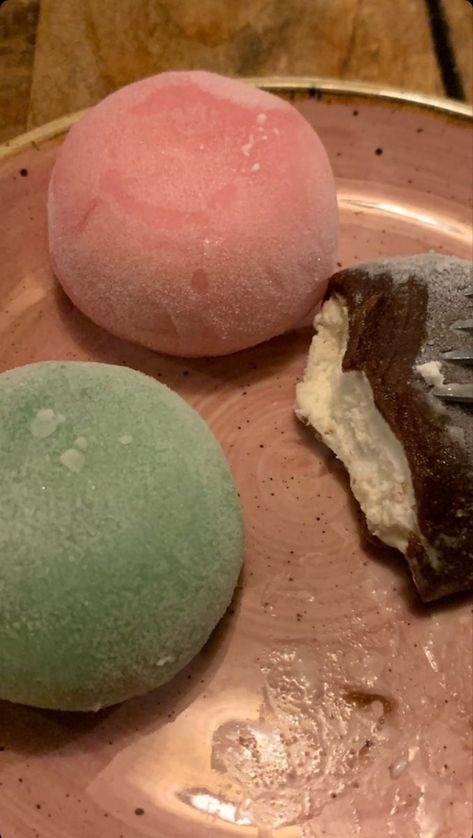 Mochi Ice, Mochi Ice Cream, Snack Platter, Food Hub, Food Drink Photography, Food Is Fuel, Fake Food, Sweets Recipes, Food Obsession