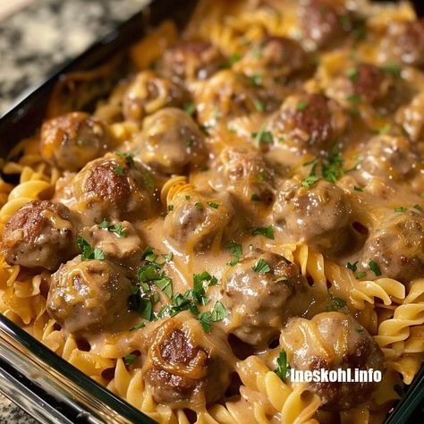 Baked Swedish Meatballs With Noodles, Meatball Noodle Recipe, Meatballs Over Egg Noodles, What To Eat With Egg Noodles, Meatball Egg Noodle Recipes, Swedish Meatballs And Noodles Easy, Swedish Meatballs Over Egg Noodles, Cheap Egg Noodle Recipes, Meals With Italian Meatballs