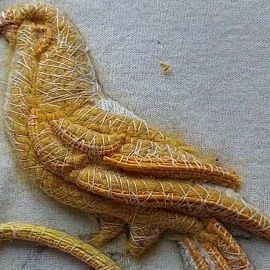 Beaded Dragon, Stump Work, Saree Painting Designs, Goldwork Embroidery, Gold Work Embroidery, Weaving Embroidery, Denim Crafts Diy, Simple Hand Embroidery Patterns, Fiber Crafts