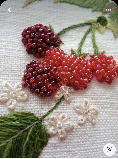 Embroidered Raspberries, Raspberry Embroidery, Fabric Portraits, Ribbon Embroidery Tutorial, Hand Embroidery Patterns Flowers, Hand Embroidery Videos, Basic Embroidery Stitches, Handmade Embroidery Designs, Bead Embroidery Patterns