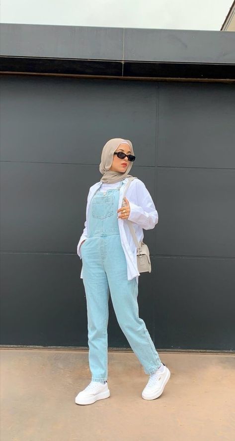 Jumpsuit Hijab Outfit, Jean Jumpsuit Outfit, Jumpsuit Hijab, Jumpsuit Ideas, Denim Jumpsuit Outfit, Lace Dress Outfit, Hijabi Outfit, Outfits Hijab, Hijabi Style