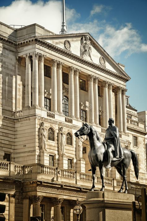 Arthur Wellesley, London Bank, Land Mark, Duke Of Wellington, London Vacation, Bank Of England, London Trip, Neoclassical Architecture, Around The World In 80 Days