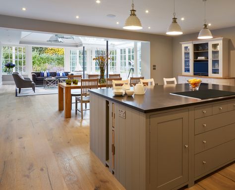 New England Style Kitchen, Tom Howley, Open Plan Kitchen Dining Living, Large Open Plan Kitchens, Open Plan Kitchen Diner, Open Plan Kitchen Dining, Open Plan Kitchen Living Room, London Kitchen, Kitchen Company