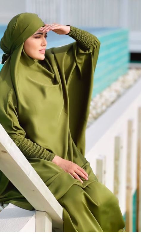 Sana Khan Abaya Collection, Sana Khan Abaya Style, Sana Khan Hijab, Hijab Fashion Summer, Sana Khan, Girls Dresses Diy, Fashion Dresses Formal, Hiding Face