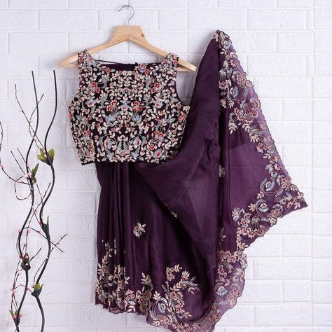 Embroidery Work Saree, Wedding Wear Saree, Bollywood Designer Sarees, Saree Party Wear, Purple Saree, Perfect Blouse, Colorful Embroidery, Party Wear Saree, Wedding Saree Indian