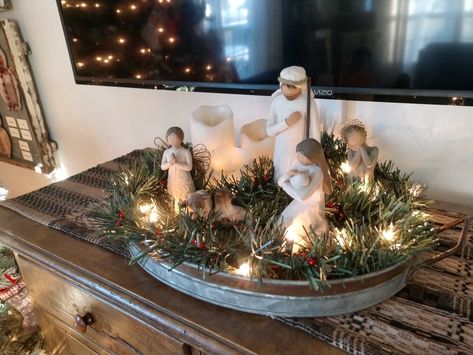 Nativity Tray Decor, Nativity Scene Table Centerpiece, Nativity Centerpieces Christmas Tables, Nativity Table Centerpiece, Nativity Centerpiece Table Decorations, Nativity Tablescape, Nativity Centerpieces, Nativity Scene Decor Ideas, Nativity Set Display Ideas