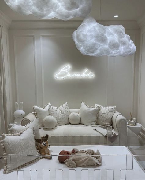 Glam Nursery Ideas, White Baby Room, Luxury Baby Nursery, Luxury Baby Room, Luxury Nursery, Elegant Nursery, Baby Nursery Inspiration, Nursery Room Design, Baby Room Inspiration