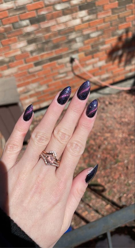 Almond Nails Designs Galaxy, Star Galaxy Nails, Dark Galaxy Nails, Dark Purple Nail Art Designs, Dark Purple Nails Designs, Galaxy Acrylic Nails, Purple Galaxy Nails, Reputation Nails, Purple Nail Art Designs