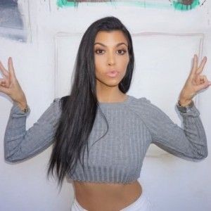 It's no secret that Kourtney Kardashian's bod and complexion have been looking particularly on-point lately. And now, we officially know how she does it. While some celebrities claim their... Kourtney Kardashian Diet, Kardashian Diet, Kourtney Kardashian Style, Kardashian Family, Jenner Style, Kardashian Style, Kardashian Jenner, Kourtney Kardashian, Khloe Kardashian