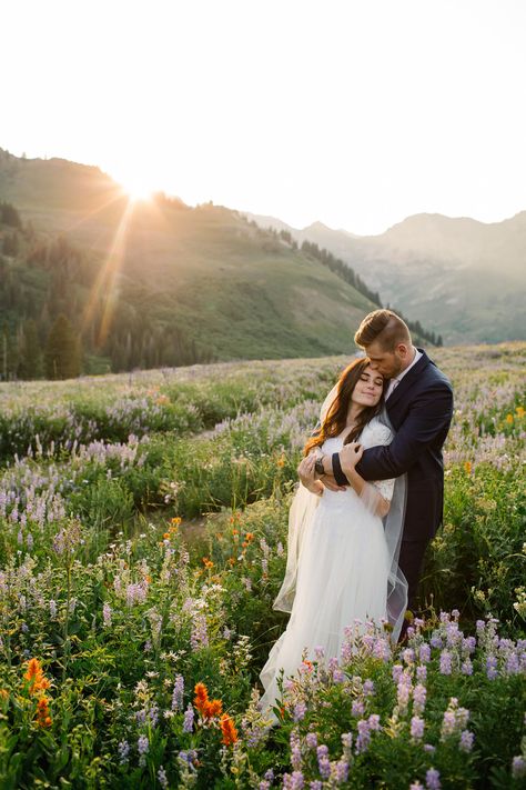 Utah Engagement Pictures, Funny Wedding Photos Poses, Albion Basin, Couples City, Salt Lake City Wedding, City Wedding Photography, San Diego Wedding Photography, Funny Wedding Photos, Pictures Wedding