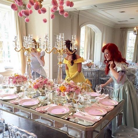 PLAN YOUR PARTY WITH US (@mintparties) • Instagram photos and videos Princess Decorations, Karakter Disney, Disney Princess Party, Disney Favorites, Princess Birthday Party, Princess Aesthetic, Disney Dream, Princess Birthday, Disney Princesses